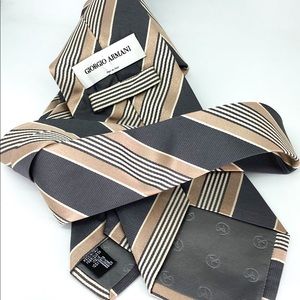 Authentic Giorgio Armani Made n Italy Men's Neck Tie 100%Silk NWoT Slant Stripes